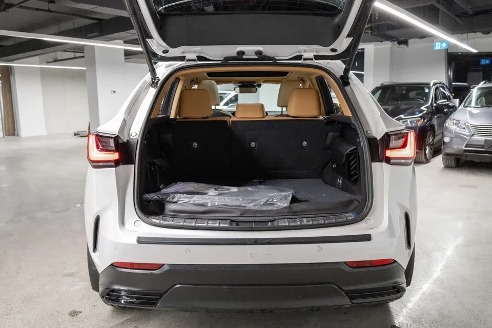2024 Lexus NX 2nd Gen - Image 9 of 12