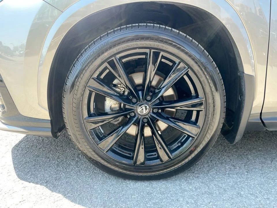 2024 Lexus NX 2nd Gen - Image 18 of 20