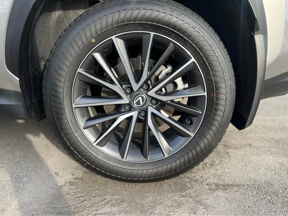 2024 Lexus NX 2nd Gen - Image 9 of 17