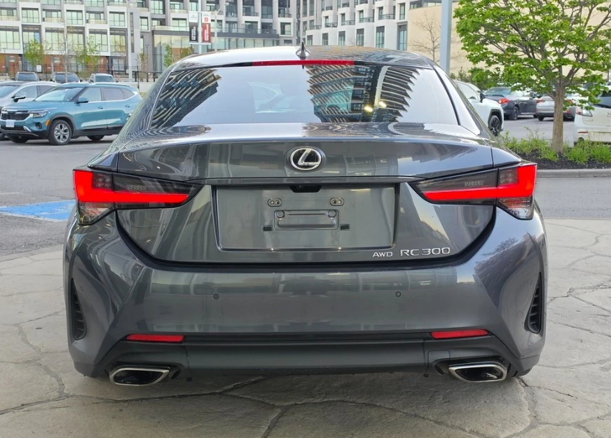 2024 Lexus RC - Image 2 of 9