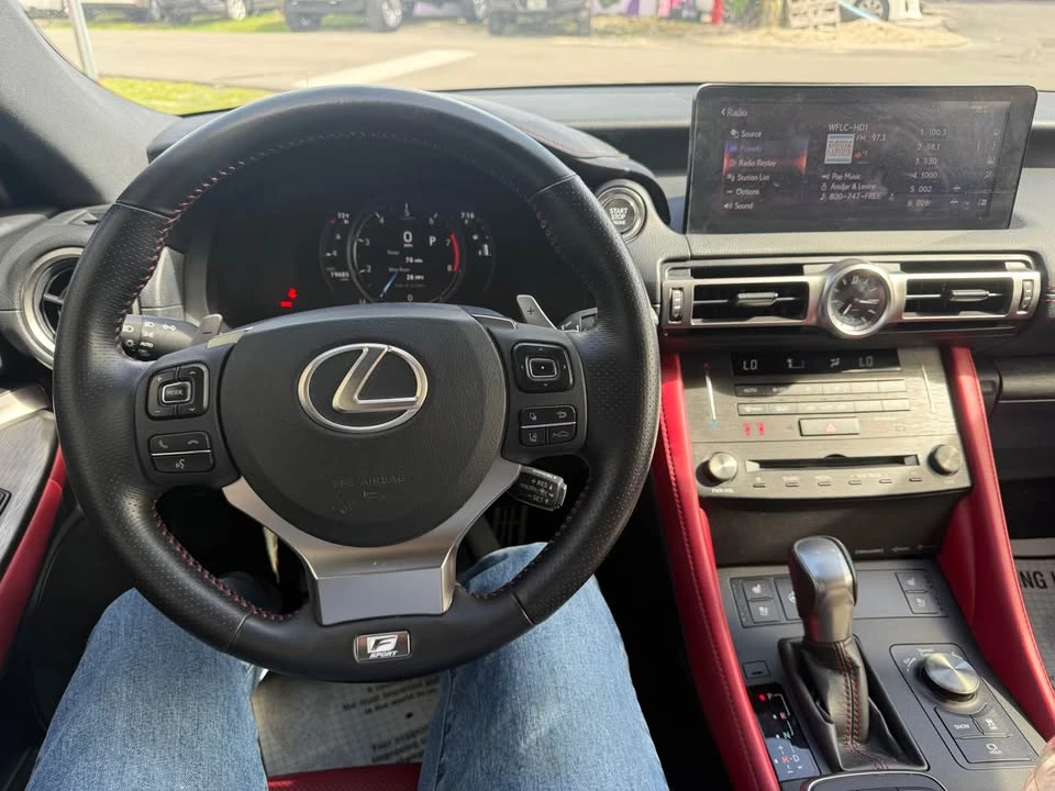 2024 Lexus RC - Image 11 of 12