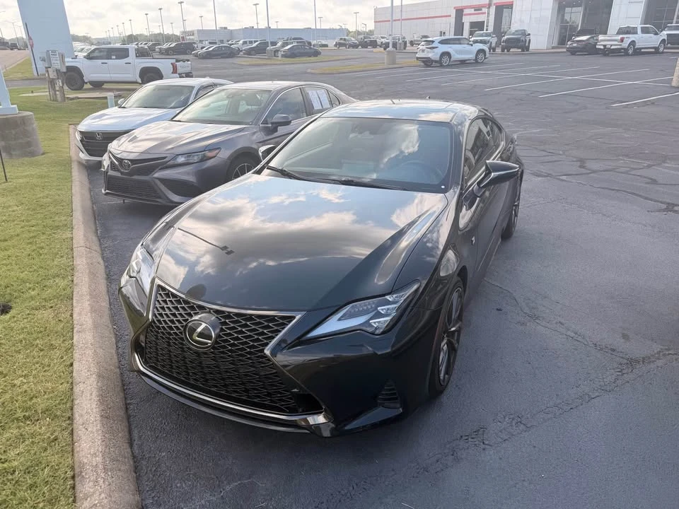 2024 Lexus RC - Image 2 of 5