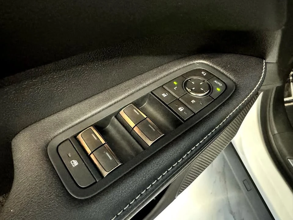 2024 Lexus RX 5th Gen - Image 12 of 20