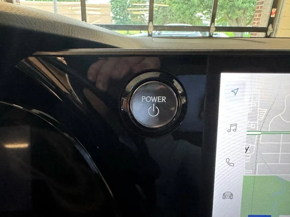 2024 Lexus RX 5th Gen - Image 16 of 20