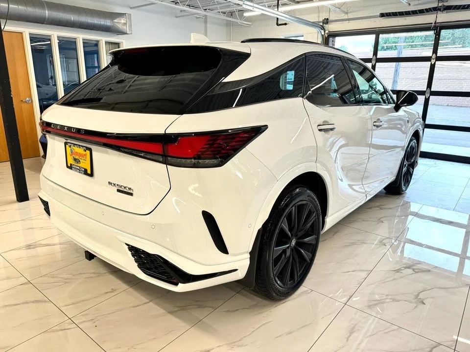 2024 Lexus RX 5th Gen - Image 5 of 20