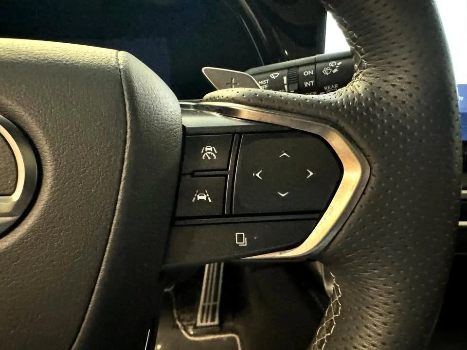 2024 Lexus RX 5th Gen - Image 15 of 20