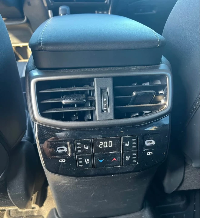 2024 Lexus RX 5th Gen - Image 7 of 10
