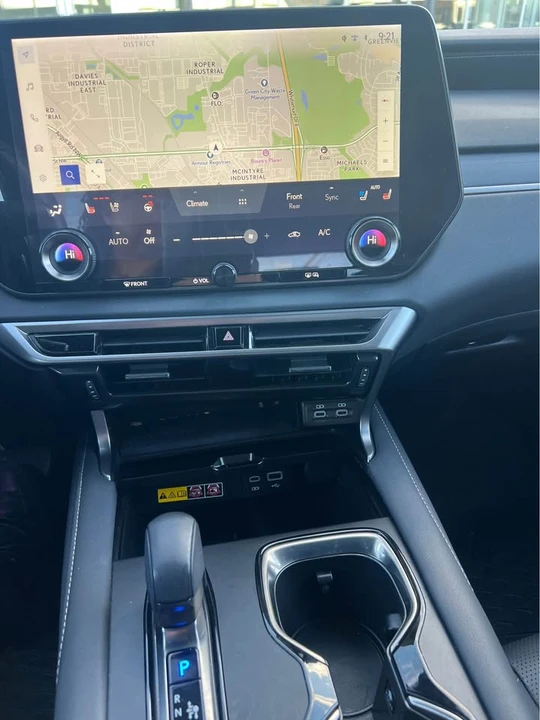 2024 Lexus RX 5th Gen - Image 5 of 10