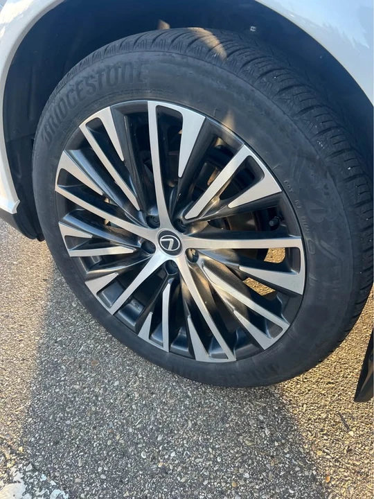 2024 Lexus RX 5th Gen - Image 9 of 10