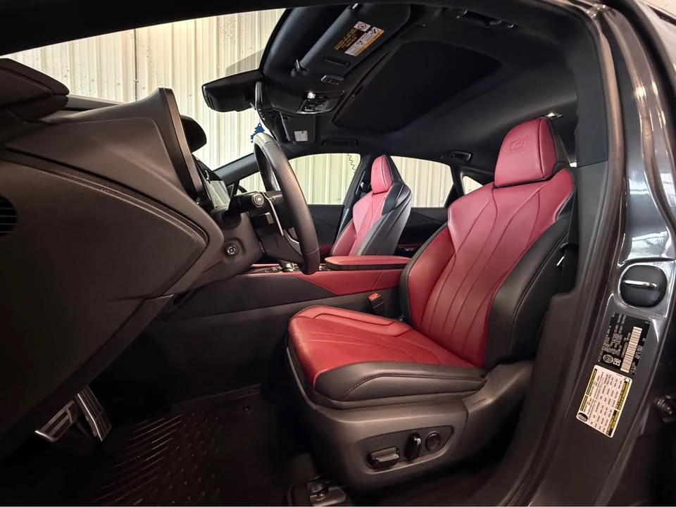 2024 Lexus RX 5th Gen - Image 8 of 14