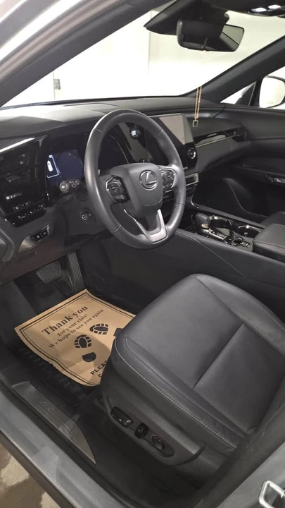 2024 Lexus RX 5th Gen - Image 8 of 12