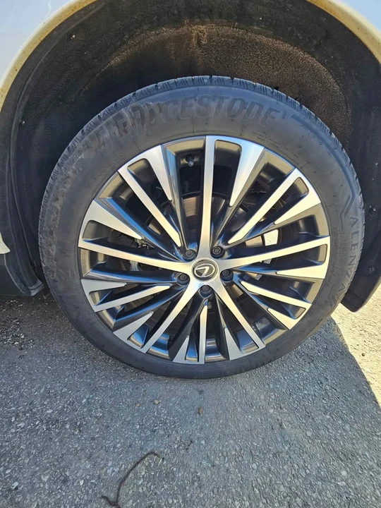 2024 Lexus RX 5th Gen - Image 4 of 8