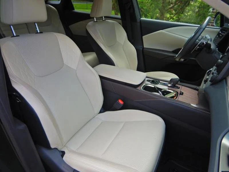 2024 Lexus RX 5th Gen - Image 17 of 18