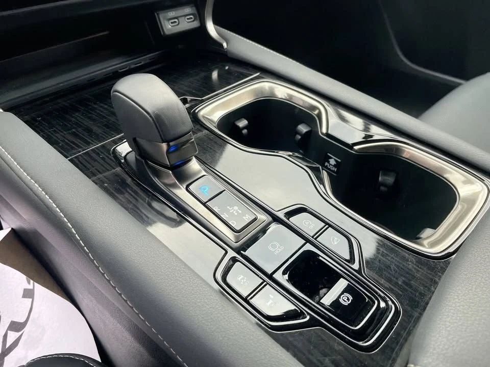 2024 Lexus RX 5th Gen - Image 11 of 19