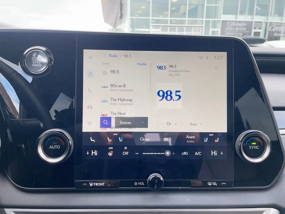2024 Lexus RX 5th Gen - Image 8 of 19