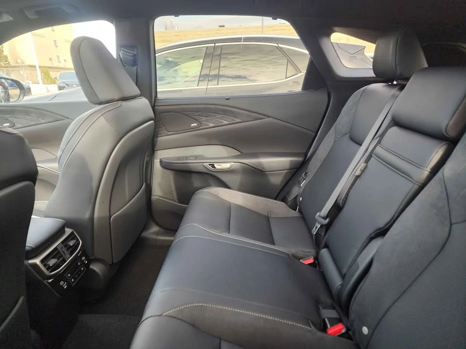 2024 Lexus RX 5th Gen - Image 7 of 9