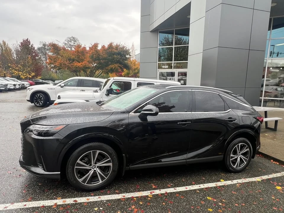 2024 Lexus RX 5th Gen - Image 2 of 6