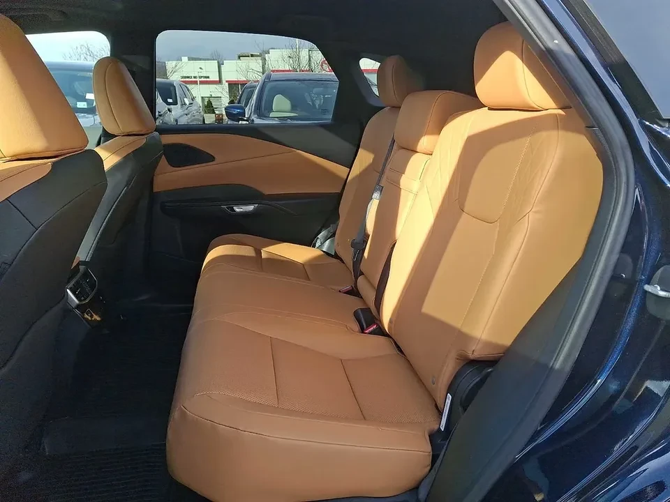 2024 Lexus RX 5th Gen - Image 7 of 15
