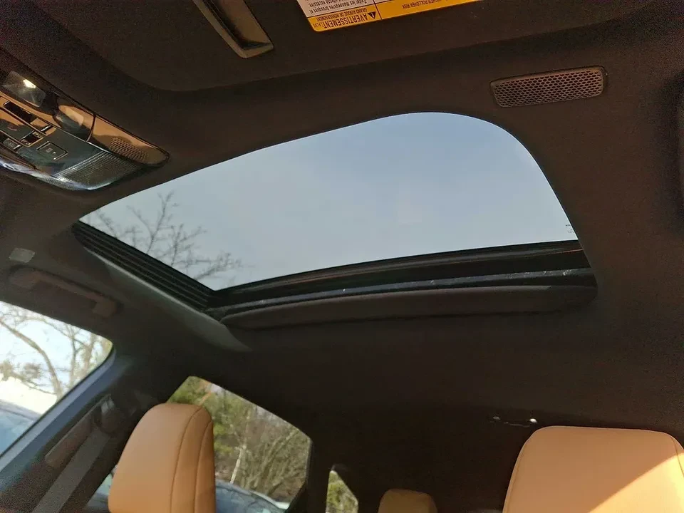 2024 Lexus RX 5th Gen - Image 9 of 15