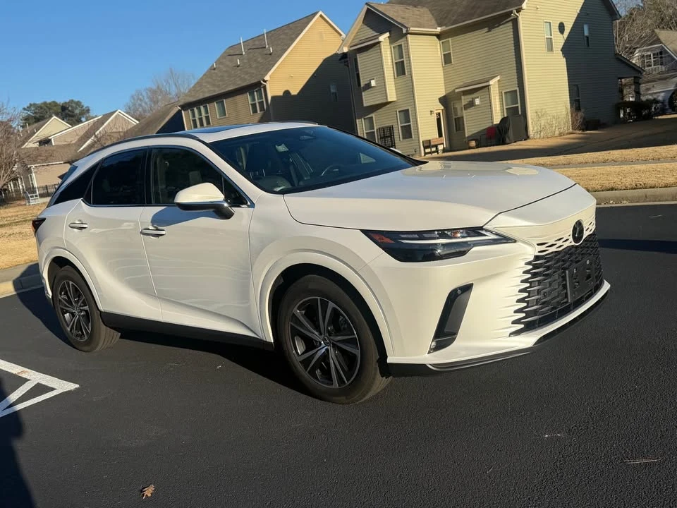 2024 Lexus RX 5th Gen - Image 8 of 11