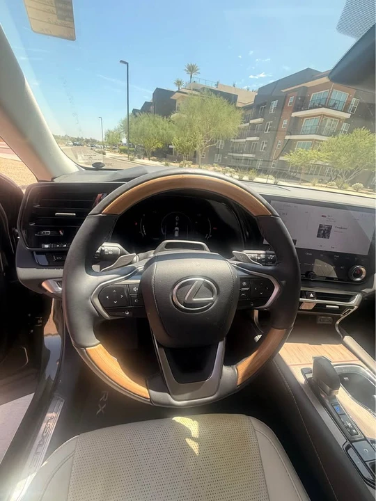 2024 Lexus RX 5th Gen - Image 5 of 9