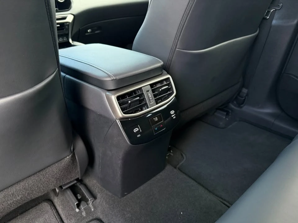 2024 Lexus RX 5th Gen - Image 15 of 20