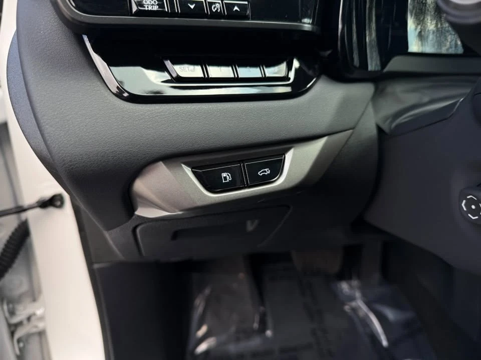2024 Lexus RX 5th Gen - Image 9 of 20