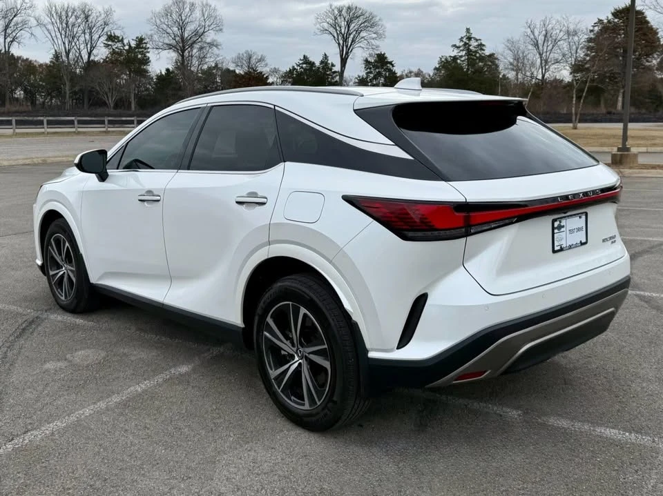 2024 Lexus RX 5th Gen - Image 4 of 20