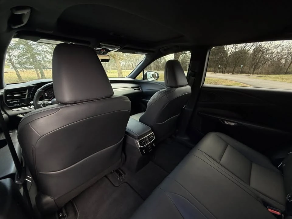 2024 Lexus RX 5th Gen - Image 14 of 20