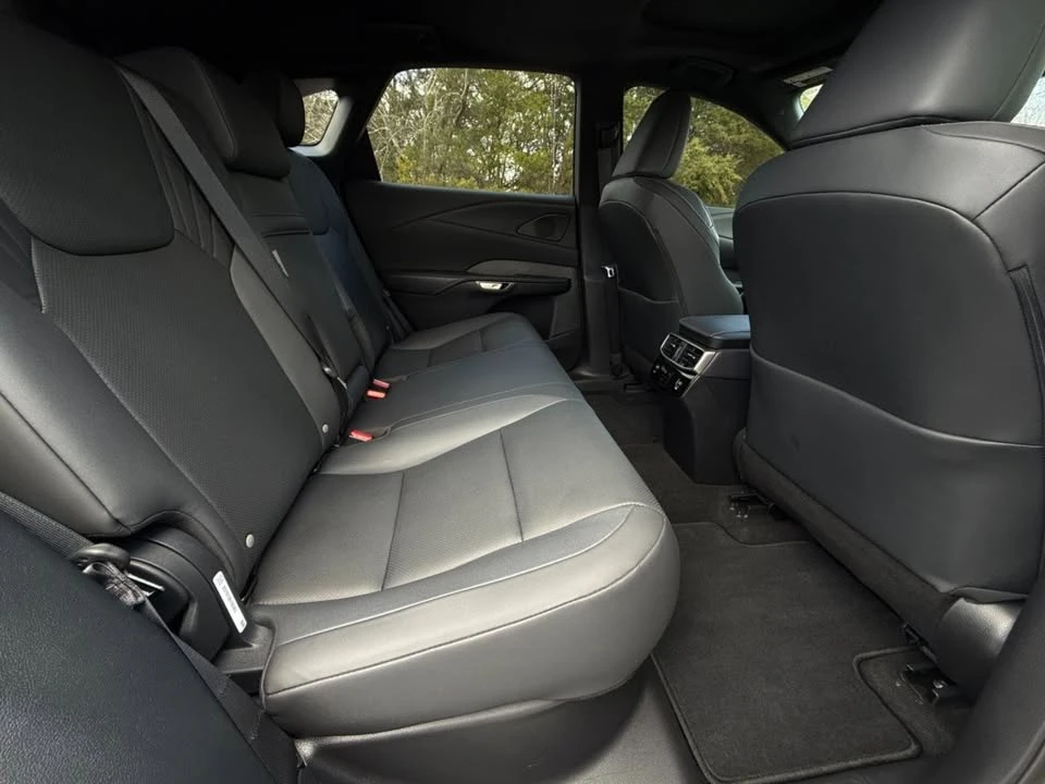 2024 Lexus RX 5th Gen - Image 19 of 20