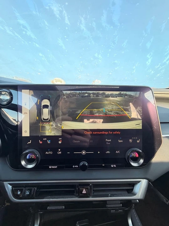 2024 Lexus RX 5th Gen - Image 11 of 12