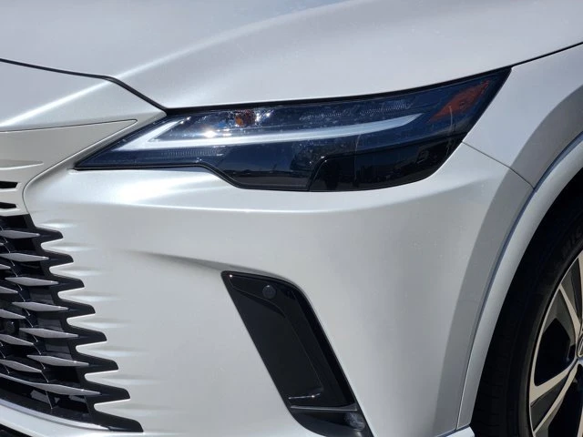2024 Lexus RX 5th Gen - Image 8 of 20