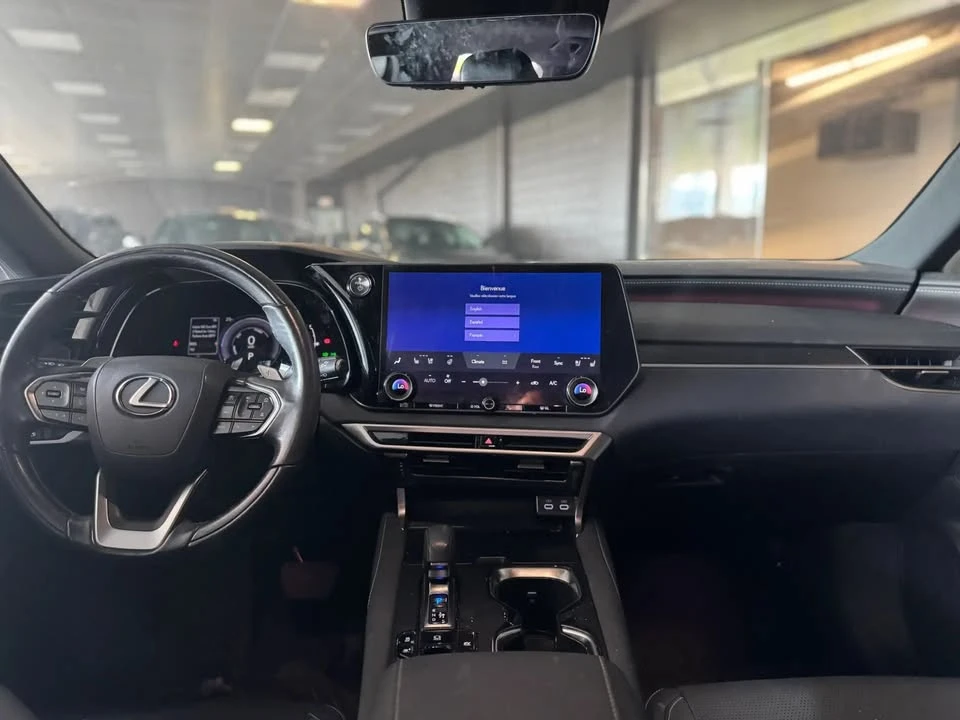 2024 Lexus RX 5th Gen - Image 9 of 14