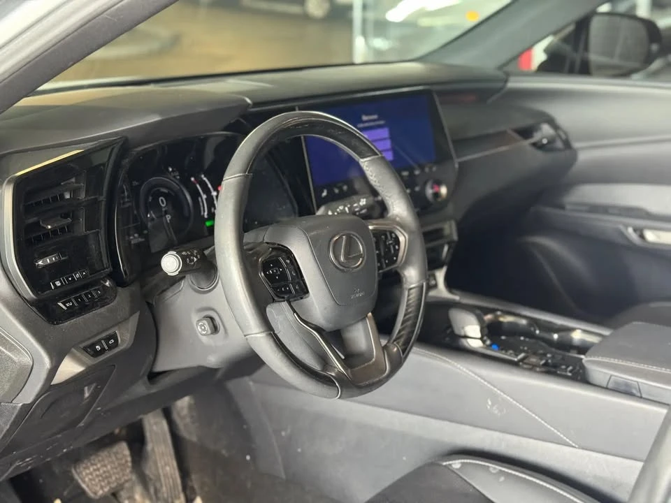 2024 Lexus RX 5th Gen - Image 7 of 14