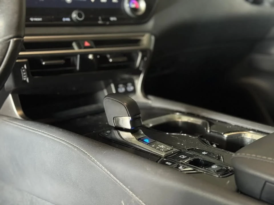 2024 Lexus RX 5th Gen - Image 13 of 14