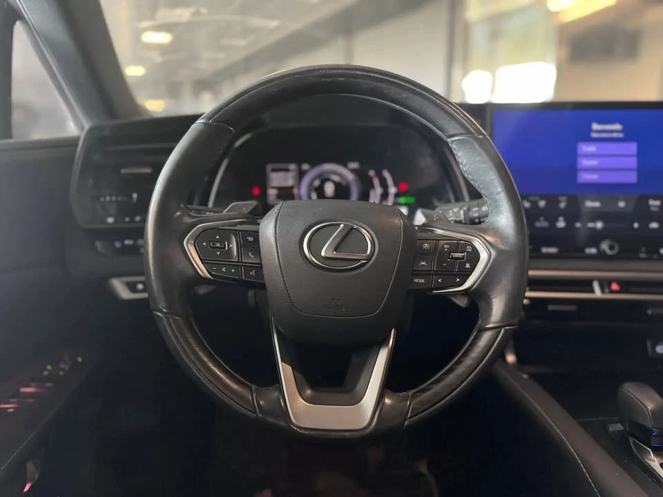 2024 Lexus RX 5th Gen - Image 8 of 14