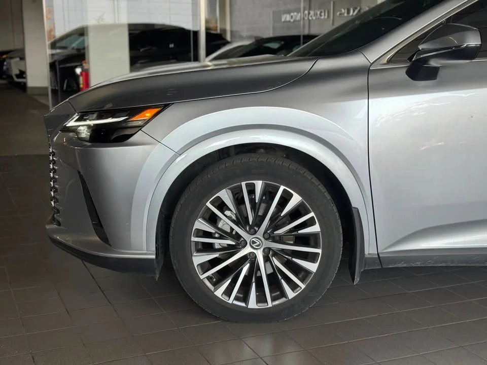 2024 Lexus RX 5th Gen - Image 4 of 14