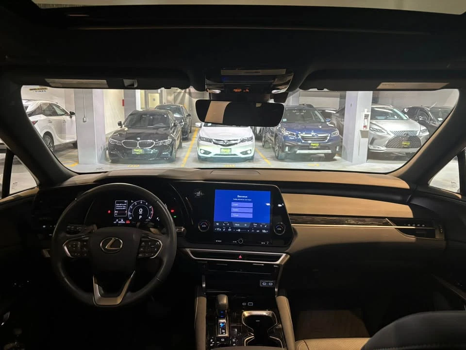 2024 Lexus RX 5th Gen - Image 5 of 6