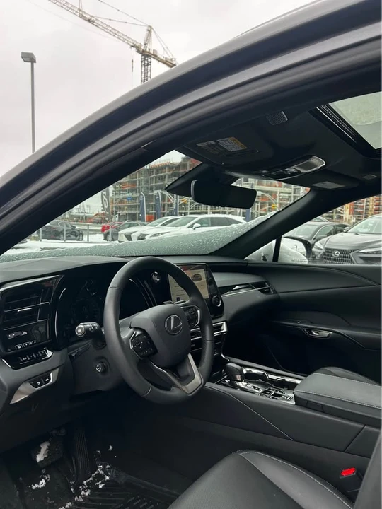2024 Lexus RX 5th Gen - Image 10 of 13