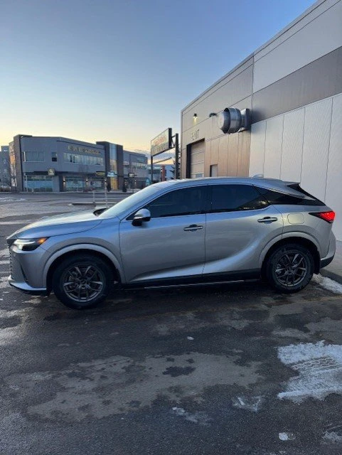 2024 Lexus RX 5th Gen - Image 10 of 12