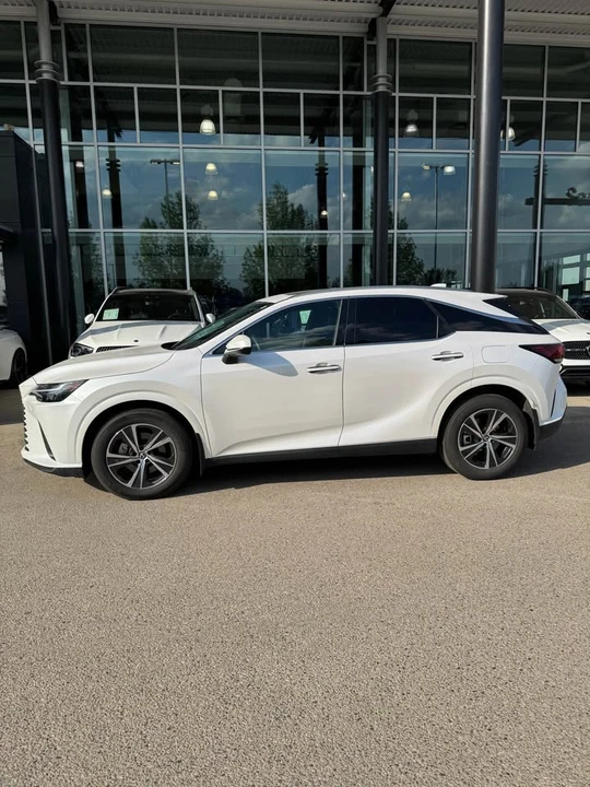 2024 Lexus RX 5th Gen - Image 3 of 15