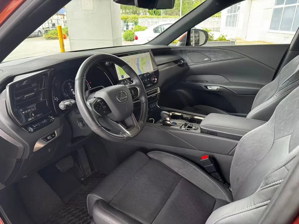2024 Lexus RX 5th Gen - Image 13 of 15
