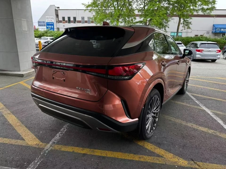 2024 Lexus RX 5th Gen - Image 5 of 15