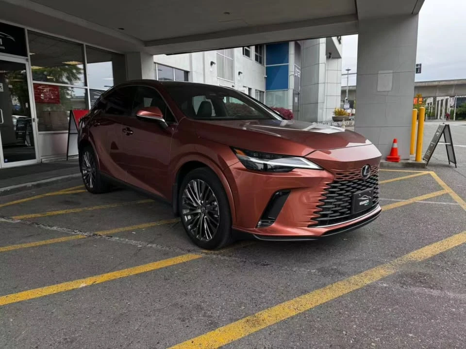 2024 Lexus RX 5th Gen - Image 2 of 15