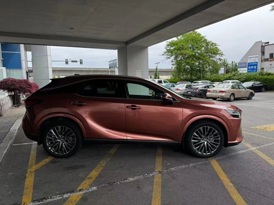 2024 Lexus RX 5th Gen - Image 4 of 15
