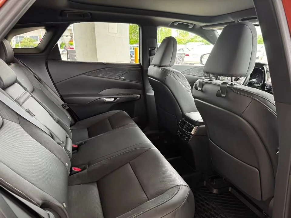2024 Lexus RX 5th Gen - Image 15 of 15