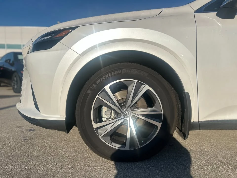 2024 Lexus RX 5th Gen - Image 4 of 14