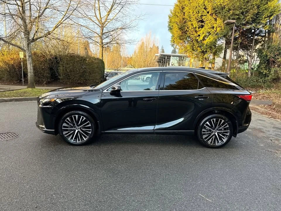 2024 Lexus RX 5th Gen - Image 3 of 18
