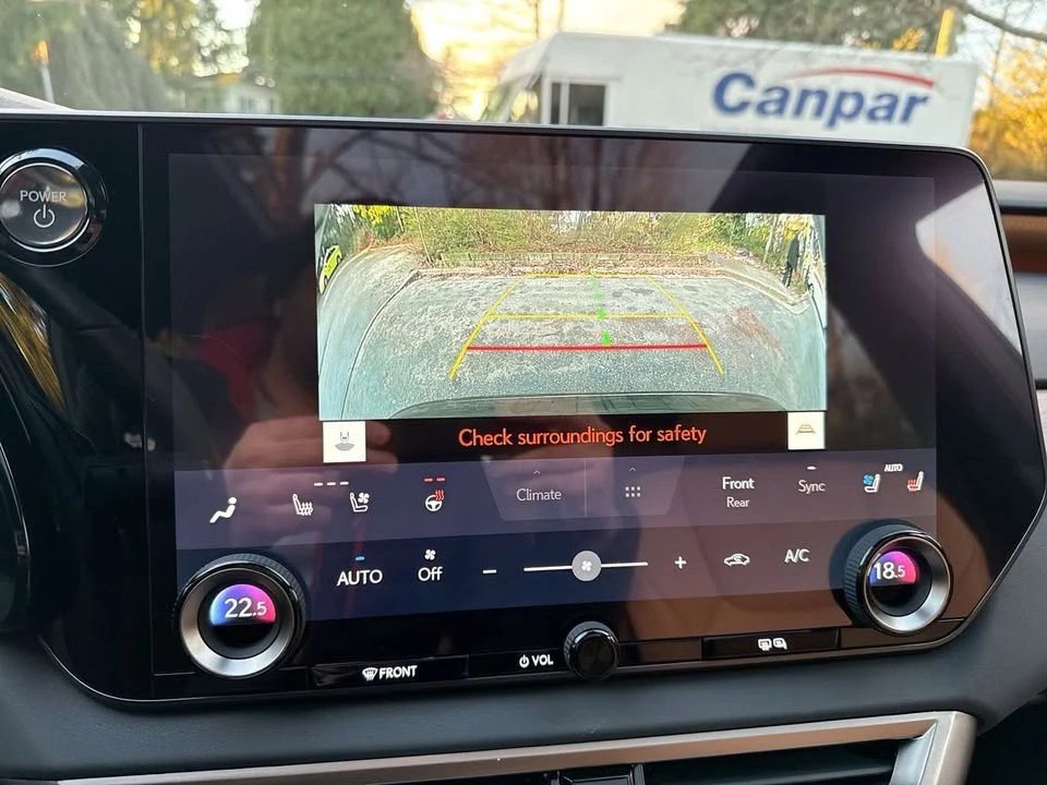 2024 Lexus RX 5th Gen - Image 12 of 18