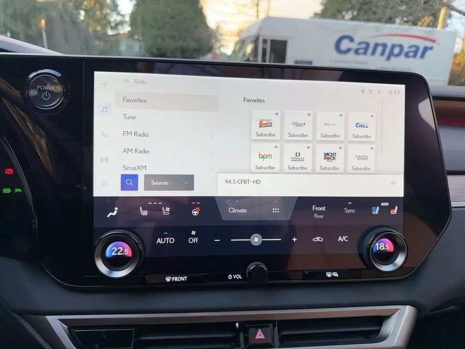 2024 Lexus RX 5th Gen - Image 13 of 18